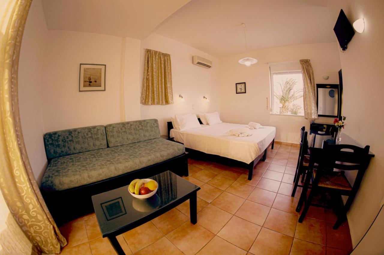 Tersanas Beach Lodges Extérieur photo
